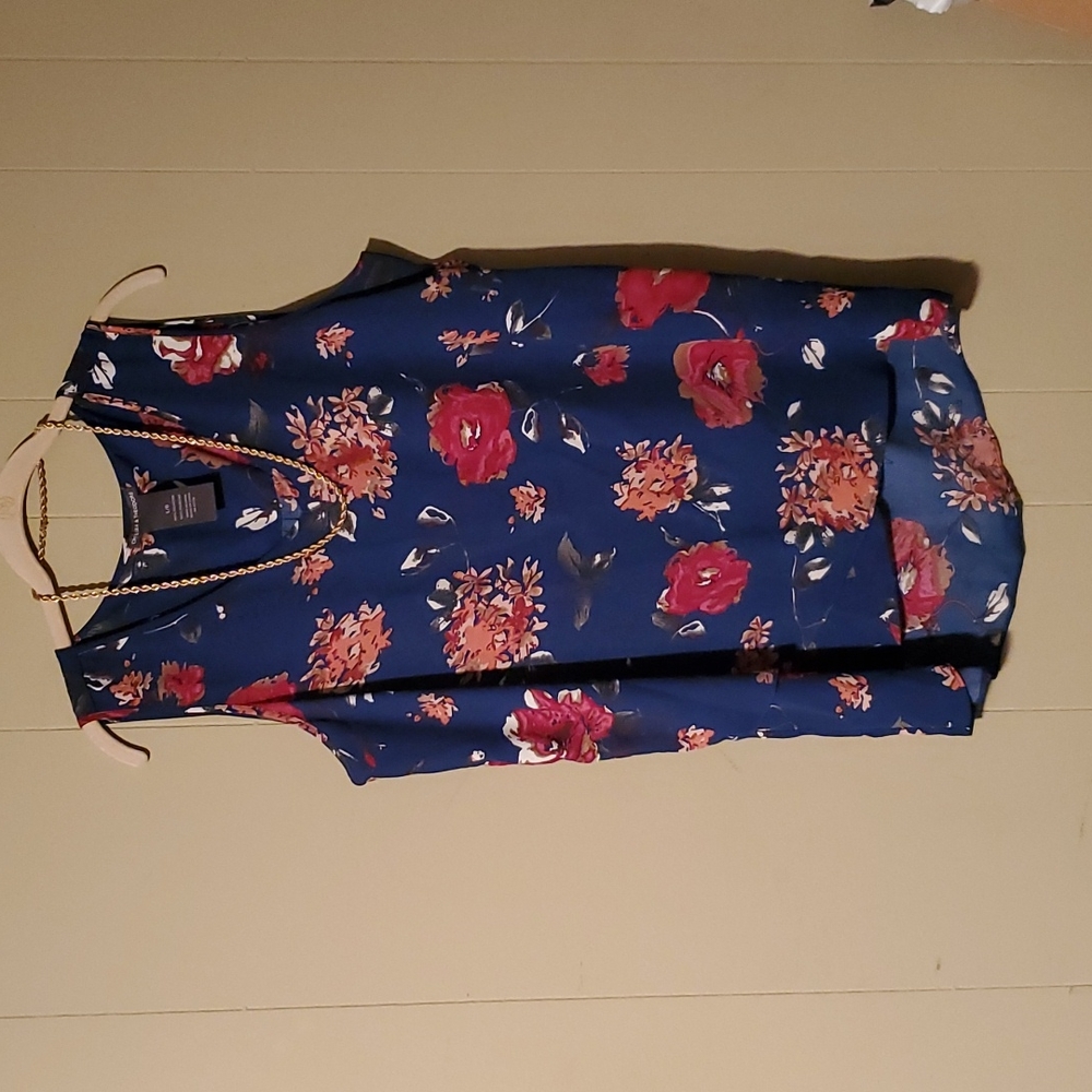 Chelsea & Theodore Sleeveless Blouse